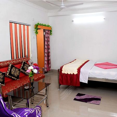 Jayanti Hotel Tarapith Buitenkant foto