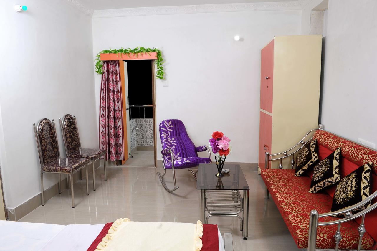Jayanti Hotel Tarapith Buitenkant foto